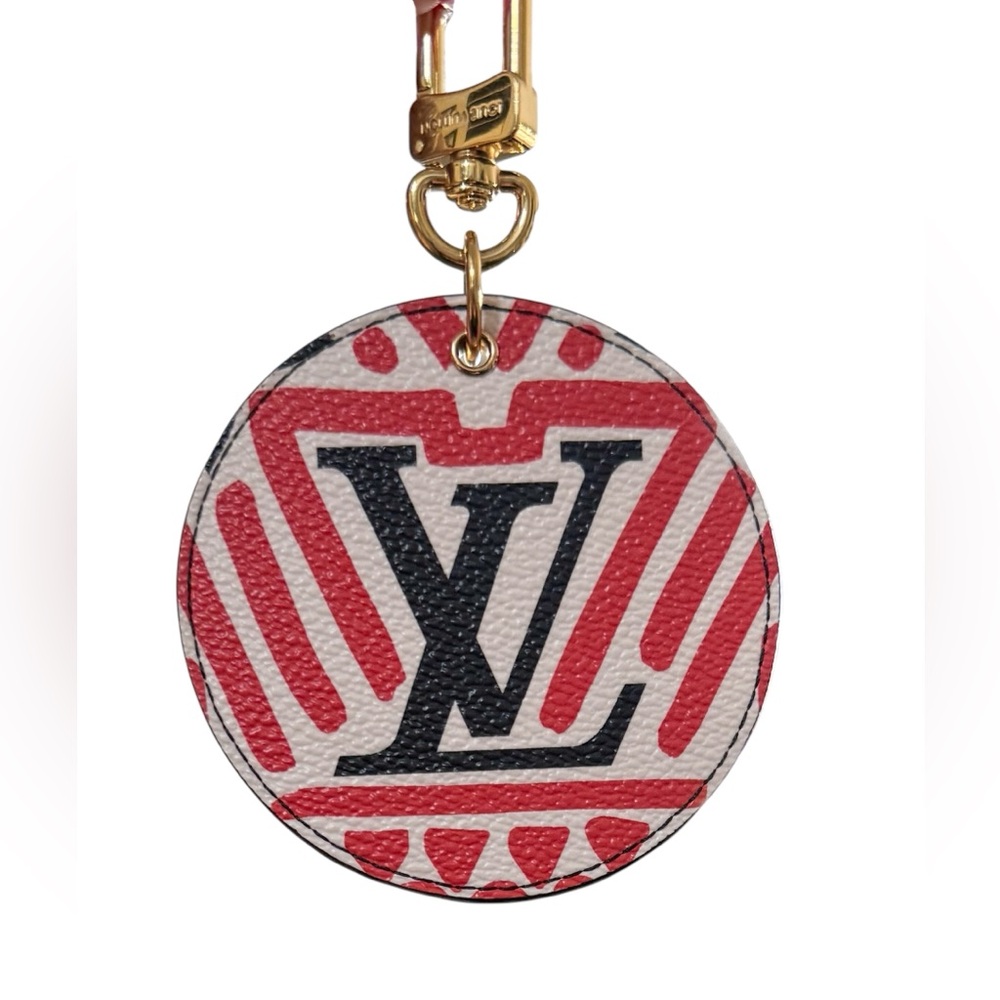 SOLD‼️Authentic LV Portocle Illustre LV Crafty Bag Charm